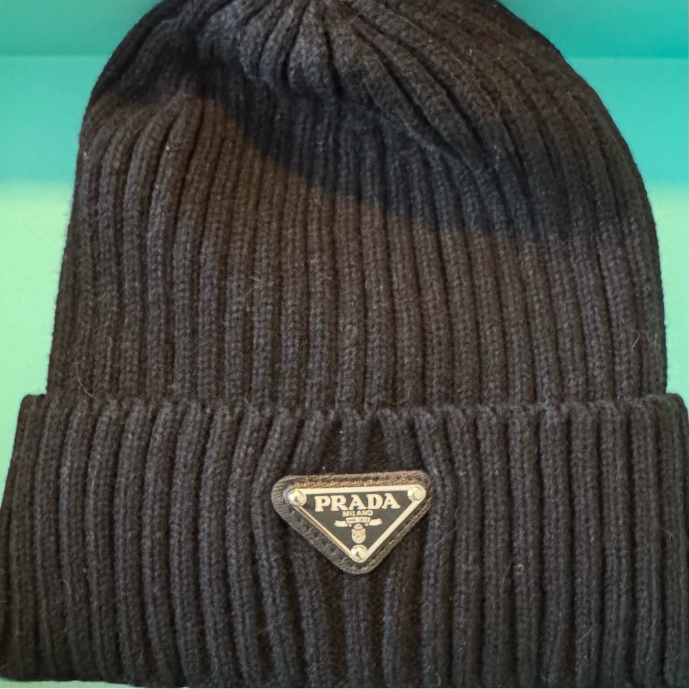 Mirror Designer Black Ribbed Knit Beanie